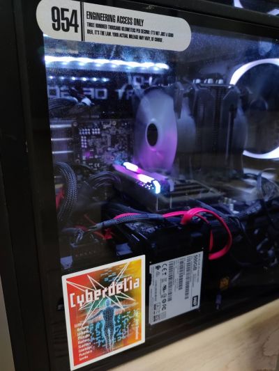 Heart of Gold in operation, during a moment of disrepair.